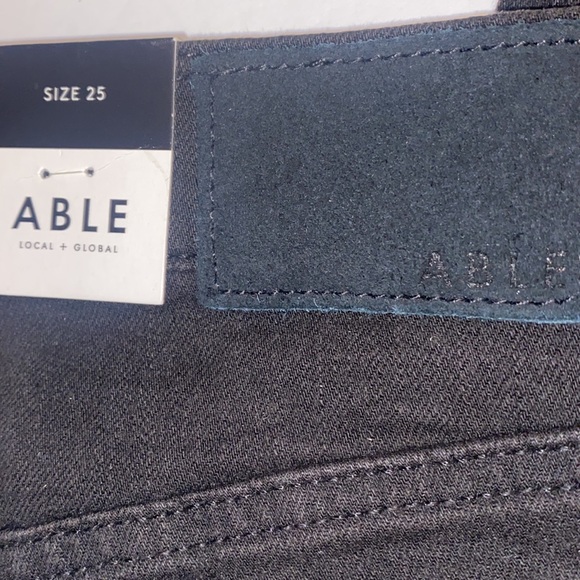 (26) Able Button Front Daysi Wash Jeans, Size 25, NWT - Picture 6 of 6